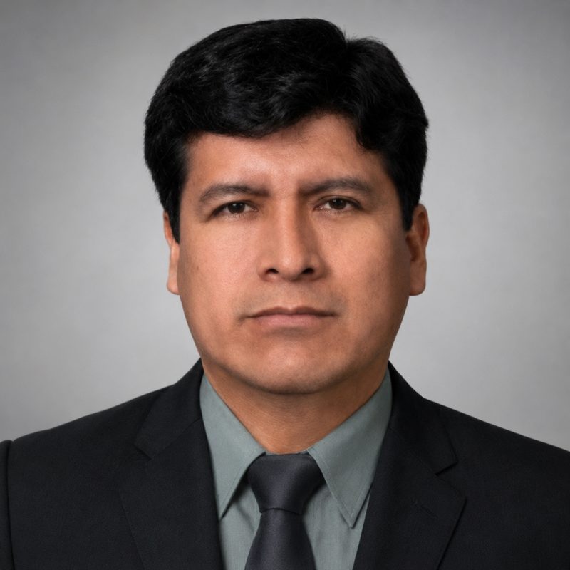 Dr. Leonidas Marcial Lema Muñoz, abogado penalista en Guayaquil